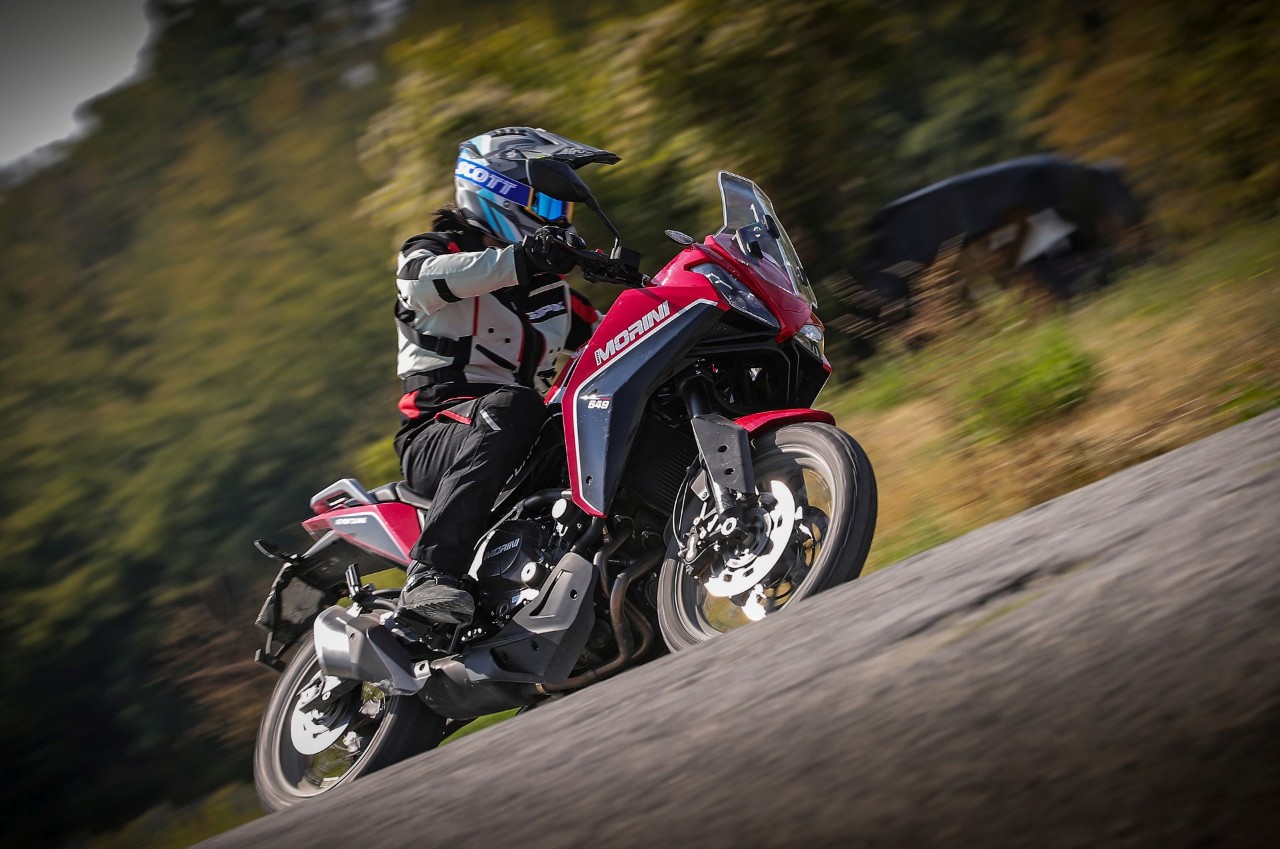 Moto Morini X-Cape: punto di FUGA